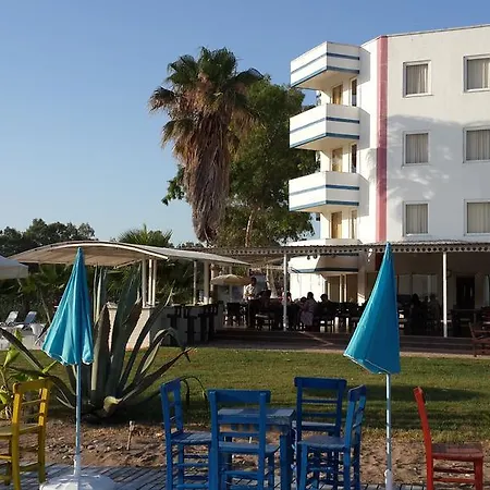 Ξενοδοχείο Skys 3*
